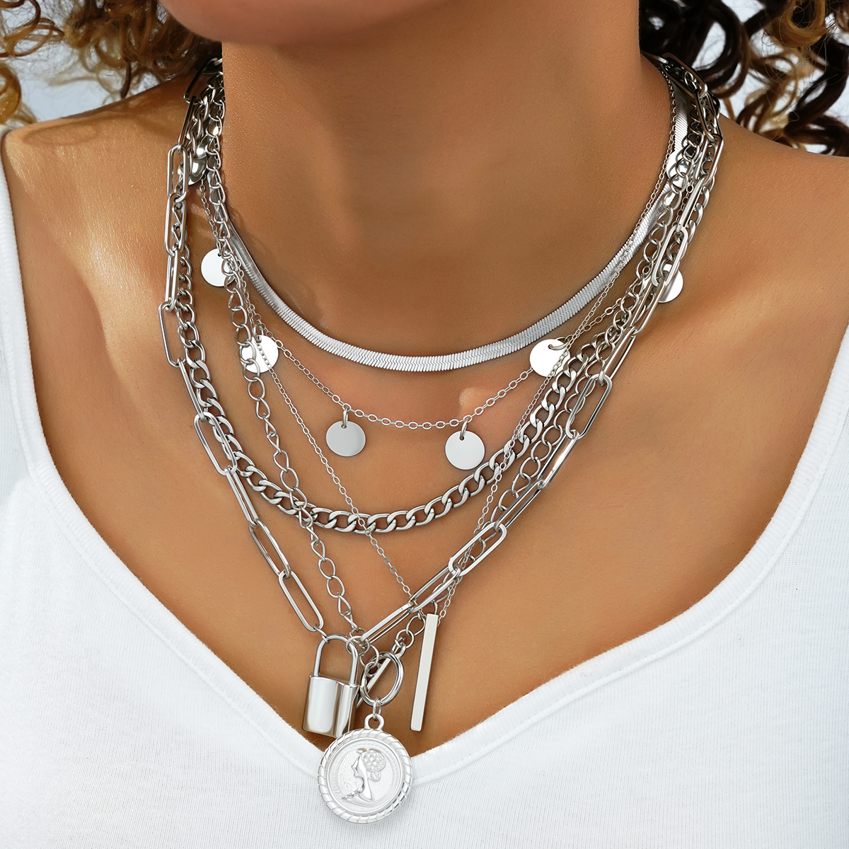 Set de 6 collares en capas color dorado